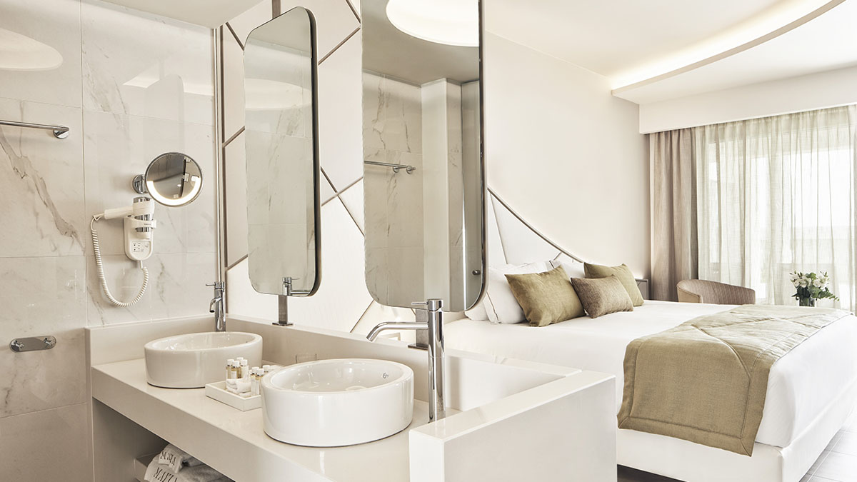 Deluxe Bungalow Swin Up Garden View